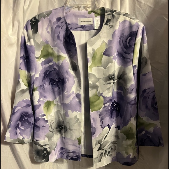 Alfred Dunner Jackets & Blazers - NWT Alfred Dunner Jacket. Size 18.